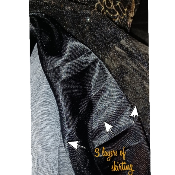 Mermaid style gown/dress by Eva - Picture 6 of 7